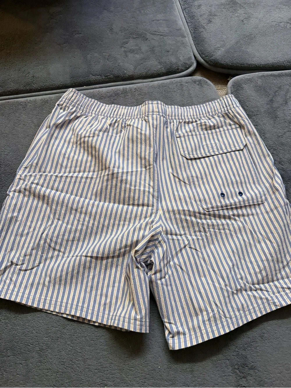 Vineyard Vines Navy White yellow Striped Swim Trunks L